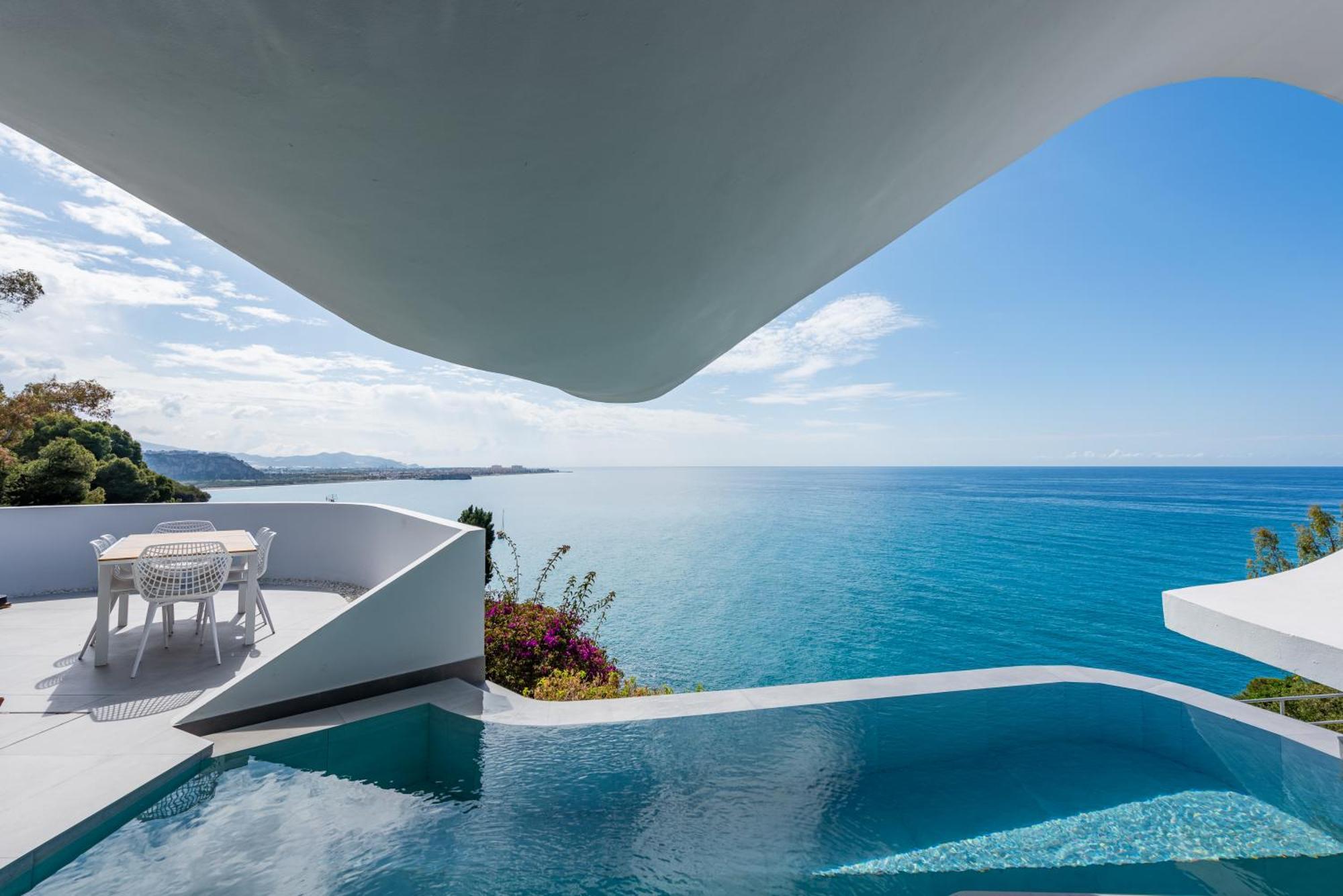 Rentitspain Casa Del Acantilado Piscina Climatizada 살로브레나 외부 사진