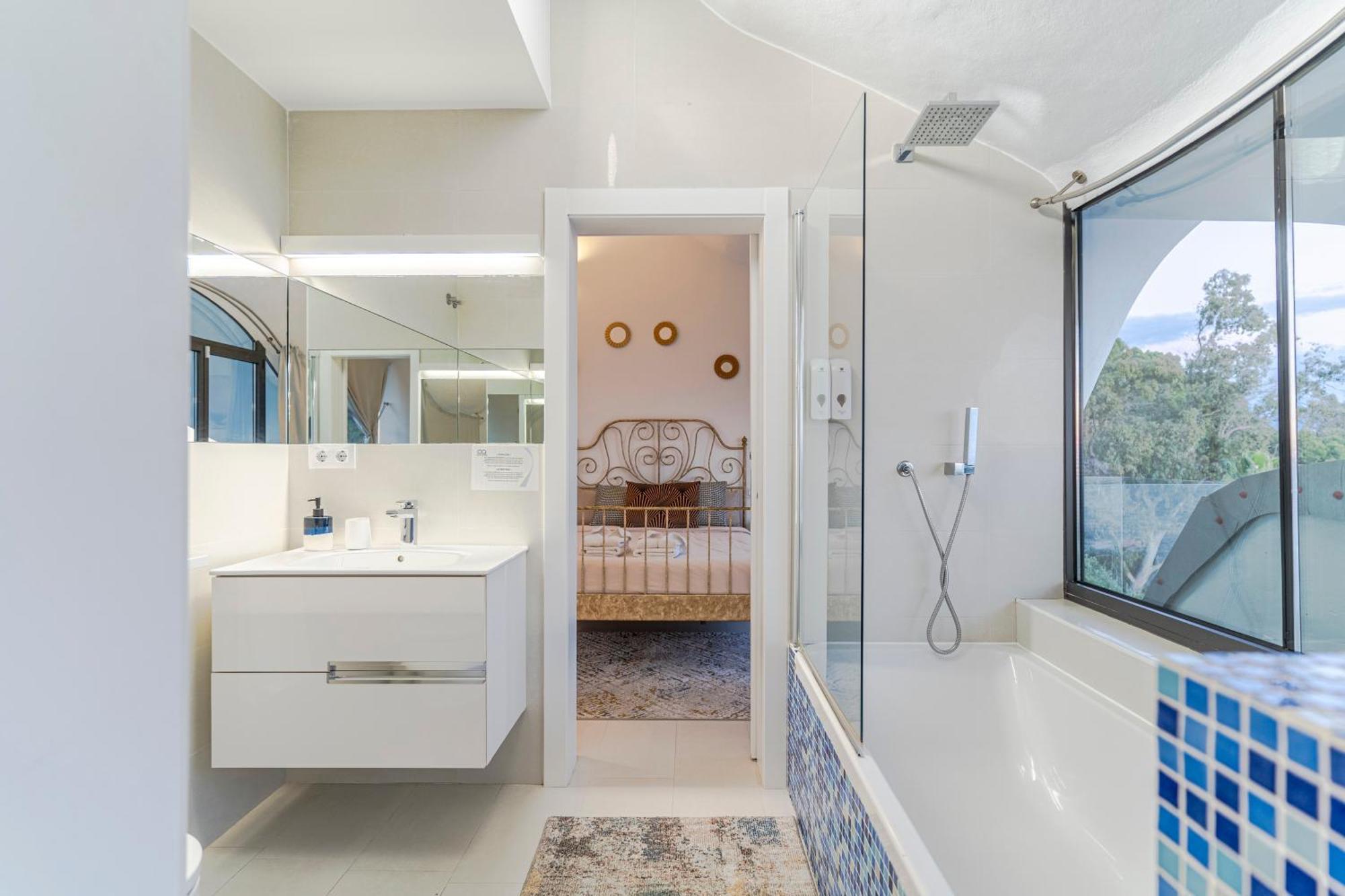 Rentitspain Casa Del Acantilado Piscina Climatizada 살로브레나 외부 사진