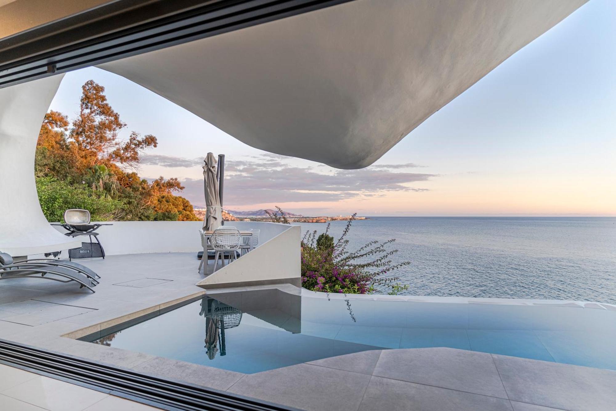 Rentitspain Casa Del Acantilado Piscina Climatizada 살로브레나 외부 사진